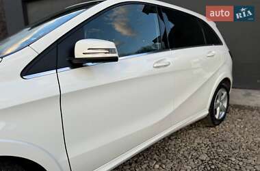 Хэтчбек Mercedes-Benz B-Class 2015 в 