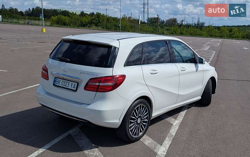 Хетчбек Mercedes-Benz B-Class 2015 в Рівному