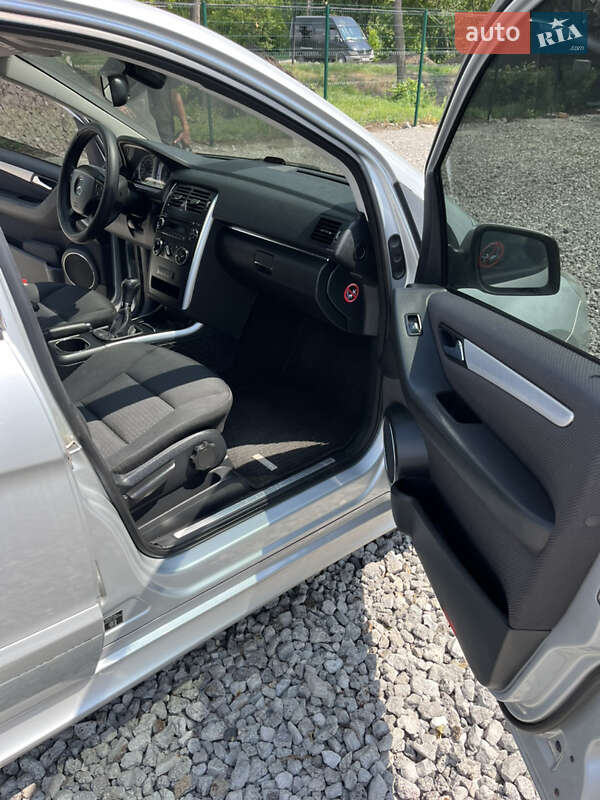 Хетчбек Mercedes-Benz B-Class 2010 в Кривому Розі