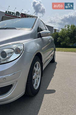 Хэтчбек Mercedes-Benz B-Class 2006 в 