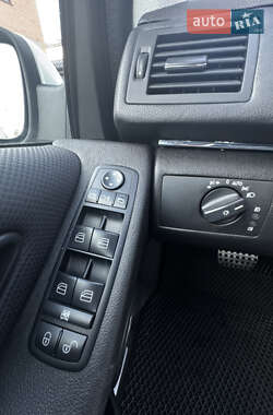 Хетчбек Mercedes-Benz B-Class 2010 в 