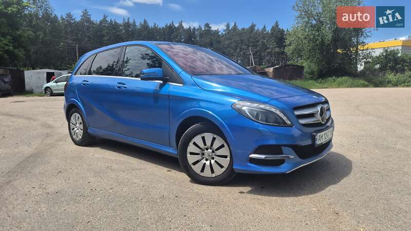 Хетчбек Mercedes-Benz B-Class 2015 в Коростишеві