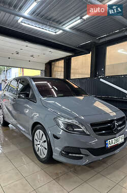 Хэтчбек Mercedes-Benz B-Class 2015 в Киеве