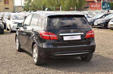 Хэтчбек Mercedes-Benz B-Class 2016 в 