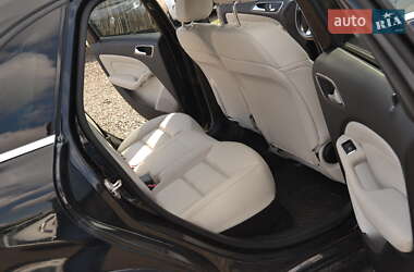 Хэтчбек Mercedes-Benz B-Class 2016 в 