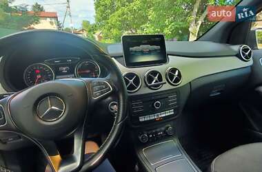 Хэтчбек Mercedes-Benz B-Class 2015 в 