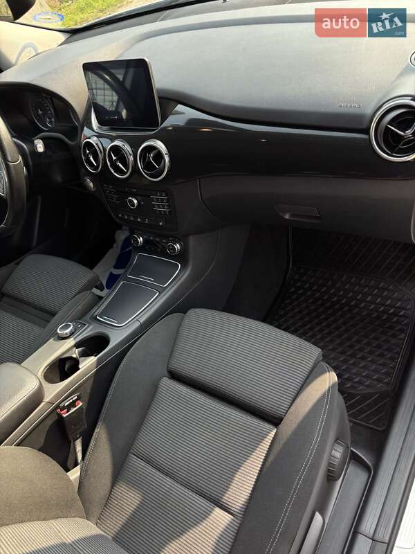 Хэтчбек Mercedes-Benz B-Class 2017 в Ровно