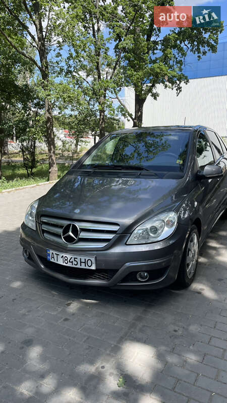 Хэтчбек Mercedes-Benz B-Class 2009 в Николаеве