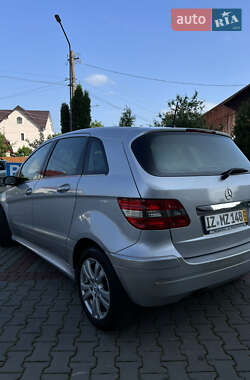 Хэтчбек Mercedes-Benz B-Class 2006 в 