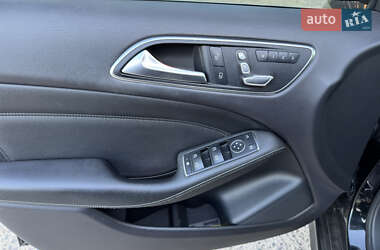 Хэтчбек Mercedes-Benz B-Class 2015 в 