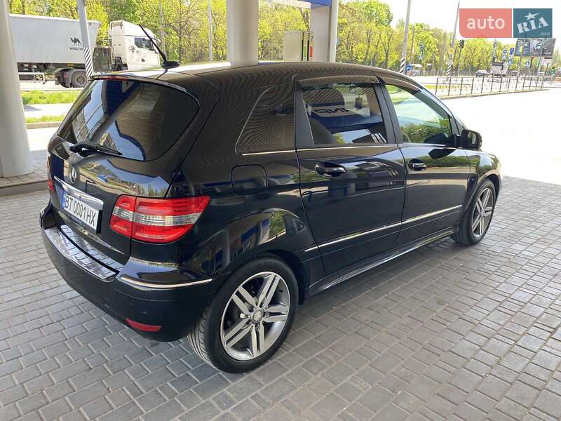 Хэтчбек Mercedes-Benz B-Class 2010 в Николаеве
