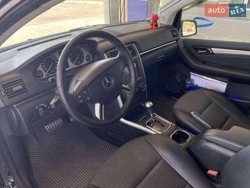 Хэтчбек Mercedes-Benz B-Class 2010 в Николаеве