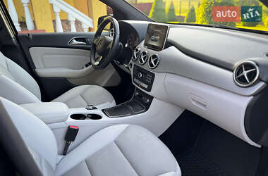 Хэтчбек Mercedes-Benz B-Class 2015 в 
