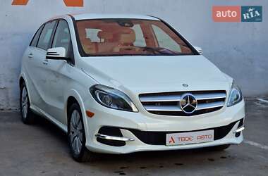 Хэтчбек Mercedes-Benz B-Class 2015 в 
