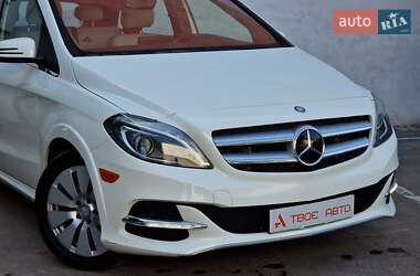 Хэтчбек Mercedes-Benz B-Class 2015 в 
