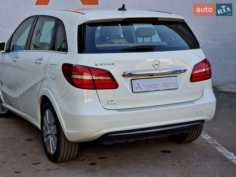 Хэтчбек Mercedes-Benz B-Class 2015 в Одессе фото 31 Хэтчбек Mercedes-Benz B-Class 2015 в Одессе