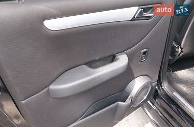 Хэтчбек Mercedes-Benz B-Class 2006 в 
