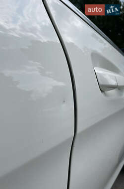 Хэтчбек Mercedes-Benz B-Class 2015 в 