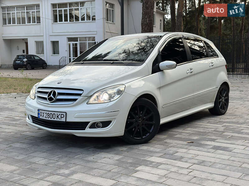 Хэтчбек Mercedes-Benz B-Class 2007 в 