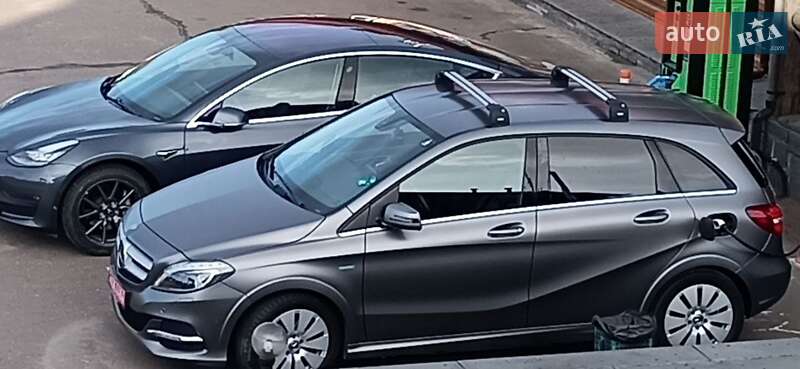 Хэтчбек Mercedes-Benz B-Class 2017 в Киеве