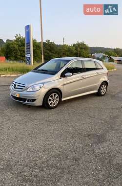 Хэтчбек Mercedes-Benz B-Class 2007 в 