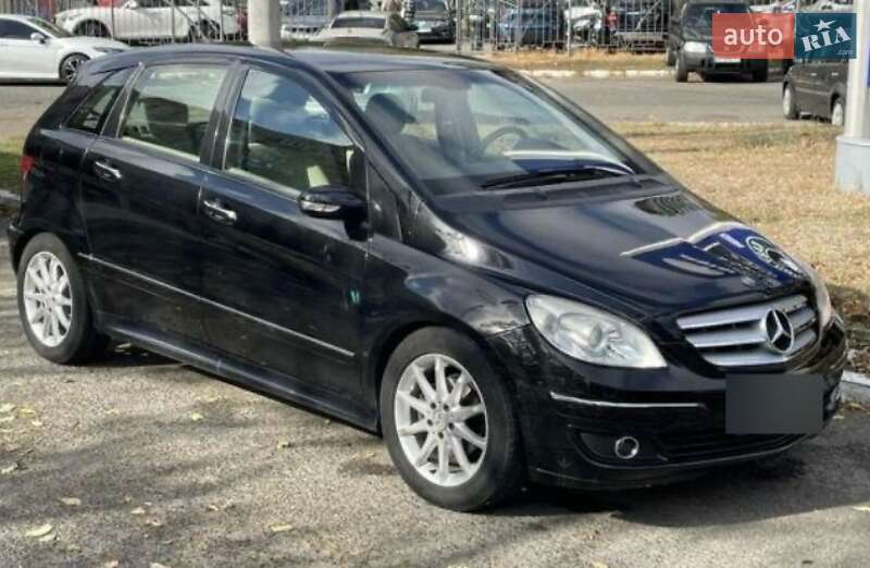 Хэтчбек Mercedes-Benz B-Class 2005 в 
