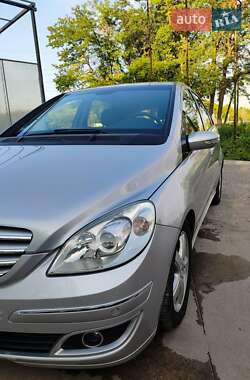 Хэтчбек Mercedes-Benz B-Class 2006 в 