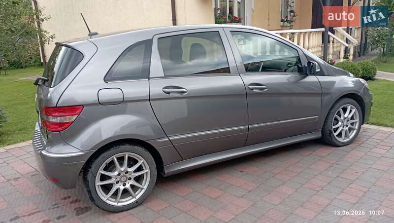 Хетчбек Mercedes-Benz B-Class 2010 в Городку