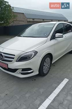 Хэтчбек Mercedes-Benz B-Class 2015 в 