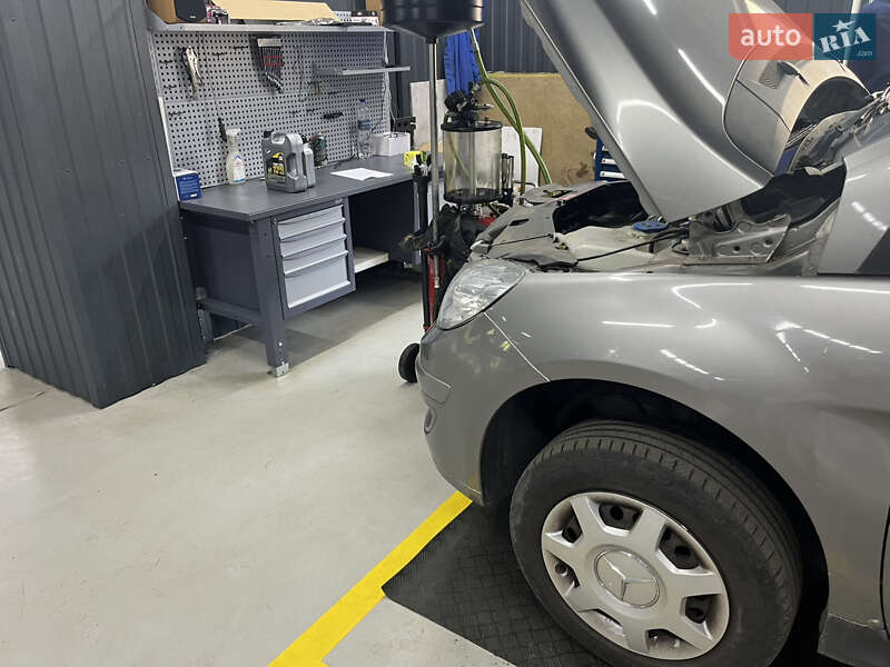 Хэтчбек Mercedes-Benz B-Class 2005 в Киеве фото 43 Хэтчбек Mercedes-Benz B-Class 2005 в Киеве