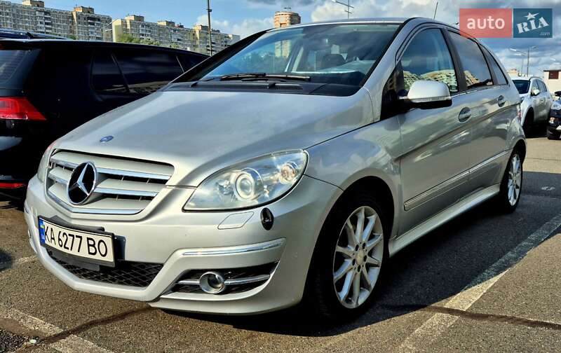 Хэтчбек Mercedes-Benz B-Class 2008 в 