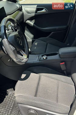 Хэтчбек Mercedes-Benz B-Class 2016 в 
