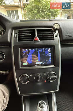 Хетчбек Mercedes-Benz B-Class 2011 в 