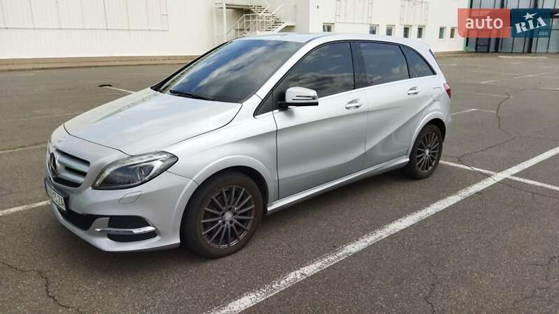 Mercedes-Benz B-Class 2016