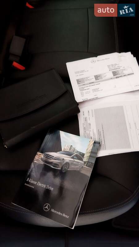 Хэтчбек Mercedes-Benz B-Class 2016 в Киеве