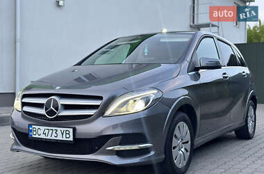 Хэтчбек Mercedes-Benz B-Class 2017 в 