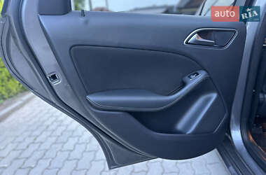 Хэтчбек Mercedes-Benz B-Class 2017 в 