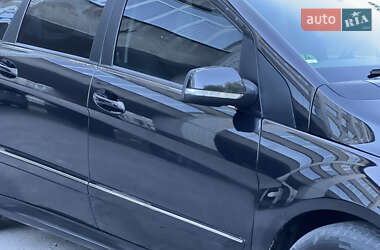 Хэтчбек Mercedes-Benz B-Class 2010 в 