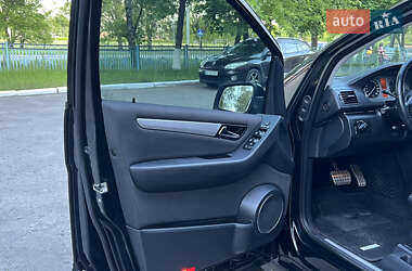 Хэтчбек Mercedes-Benz B-Class 2010 в 