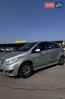 Хэтчбек Mercedes-Benz B-Class 2009 в 