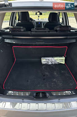 Хэтчбек Mercedes-Benz B-Class 2009 в 