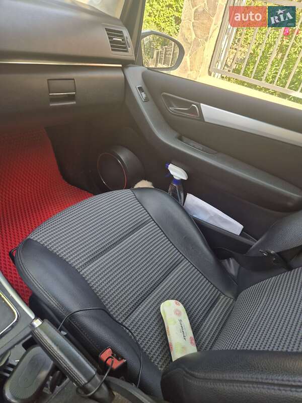 Хэтчбек Mercedes-Benz B-Class 2006 в Черновцах