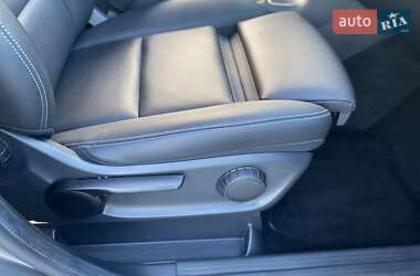 Хэтчбек Mercedes-Benz B-Class 2017 в 