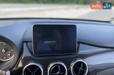 Хэтчбек Mercedes-Benz B-Class 2017 в 