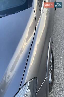 Хэтчбек Mercedes-Benz B-Class 2017 в 