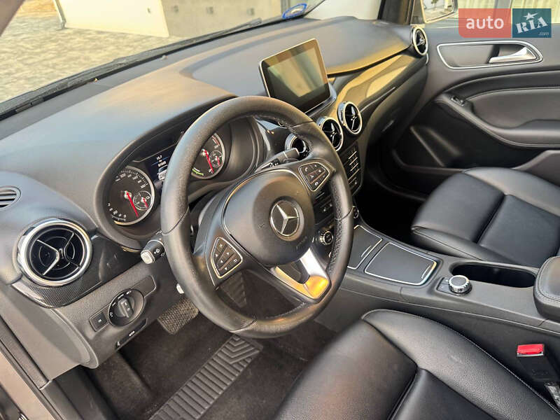 Хэтчбек Mercedes-Benz B-Class 2016 в Ковеле