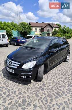 Хэтчбек Mercedes-Benz B-Class 2008 в 