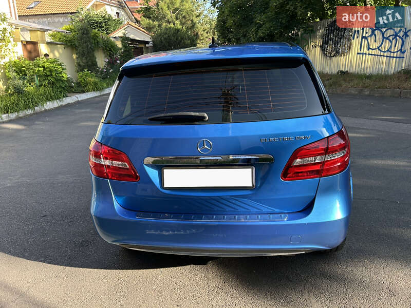 Хетчбек Mercedes-Benz B-Class 2014 в Одесі фото 13 Хетчбек Mercedes-Benz B-Class 2014 в Одесі