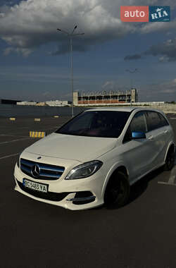 Хэтчбек Mercedes-Benz B-Class 2015 в Львове