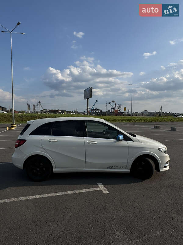 Хэтчбек Mercedes-Benz B-Class 2015 в Львове